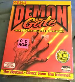 Demon Gate: Over 600 New Levels for Doom & Doom II - Box - Front (World) - 2268x2491