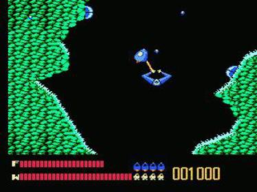 Solar Jetman: Hunt for the Golden Warpship - Screenshot - Gameplay (null) - 320x240