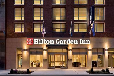 Hilton Garden Inn: Ultimate Team Play - Fanart - Background Image