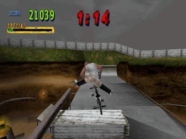 Mat Hoffman's Pro BMX - Screenshot - Gameplay